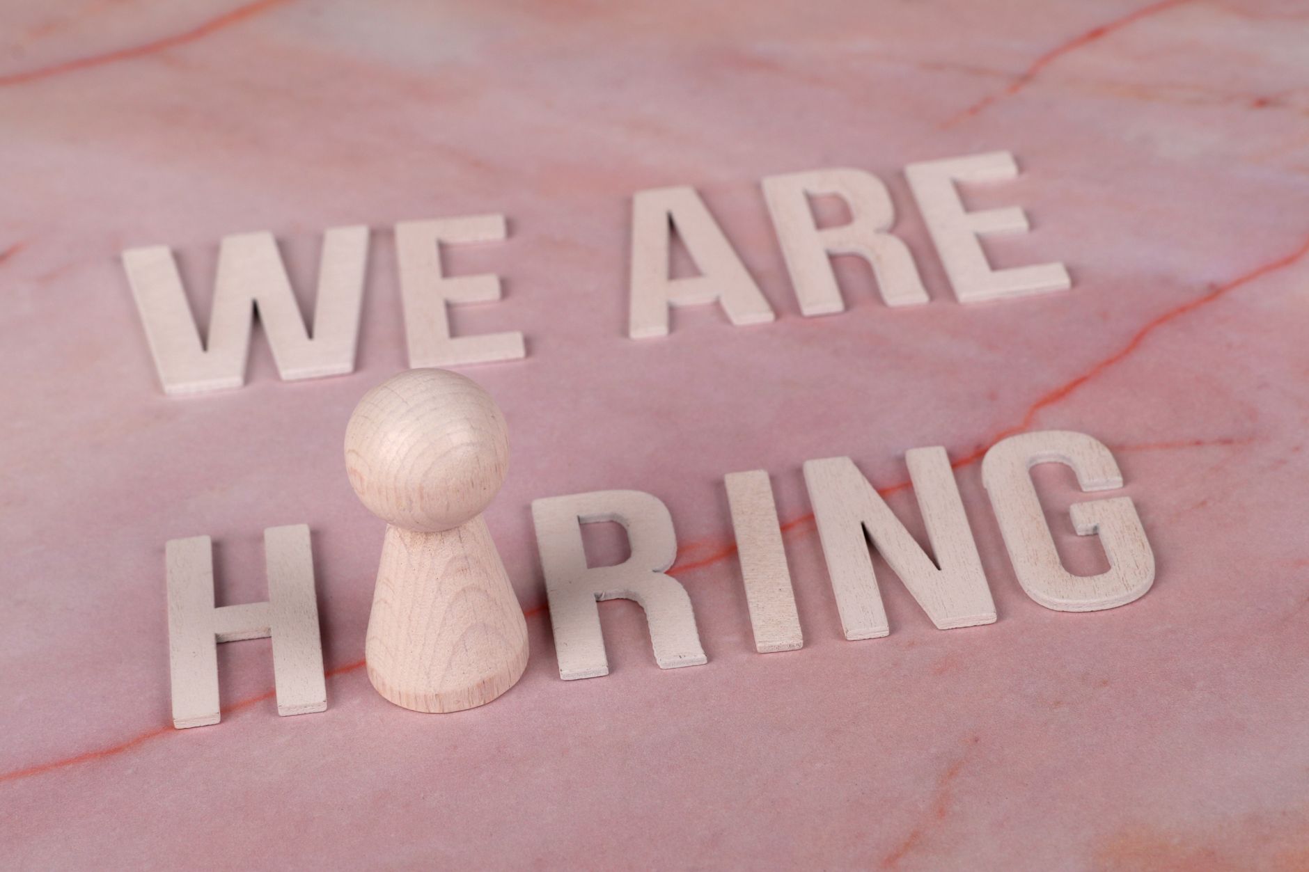 Comment une mise à jour récente bouleverse le recrutement international