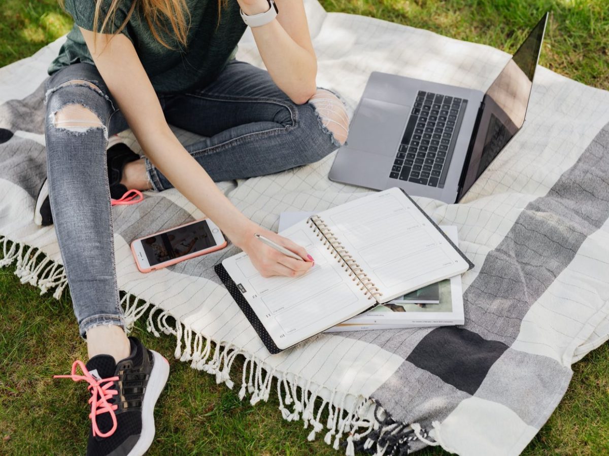 How much does a TEFL certificate cost?