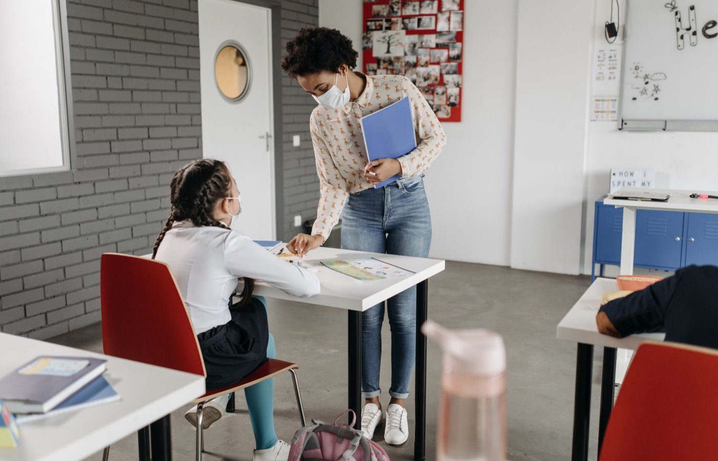 Can non-native speakers teach English abroad?