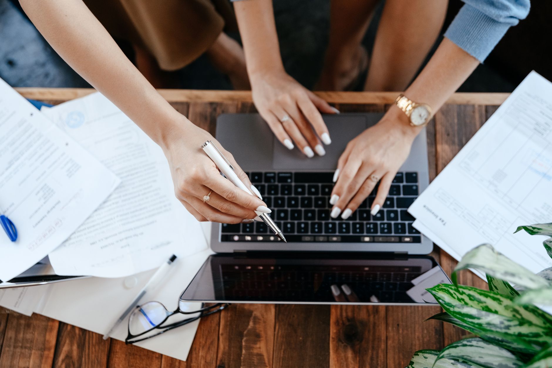 Adapter son CV aux recruteurs internationaux : conseils pratiques