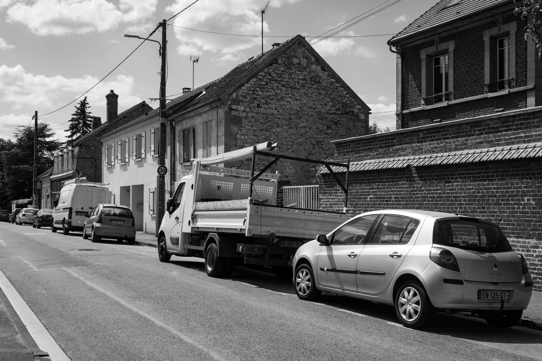 Différences entre visa H‑1B et permis de travail en Europe