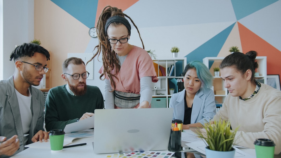 Différences de recrutement entre startups aux États‑Unis et en